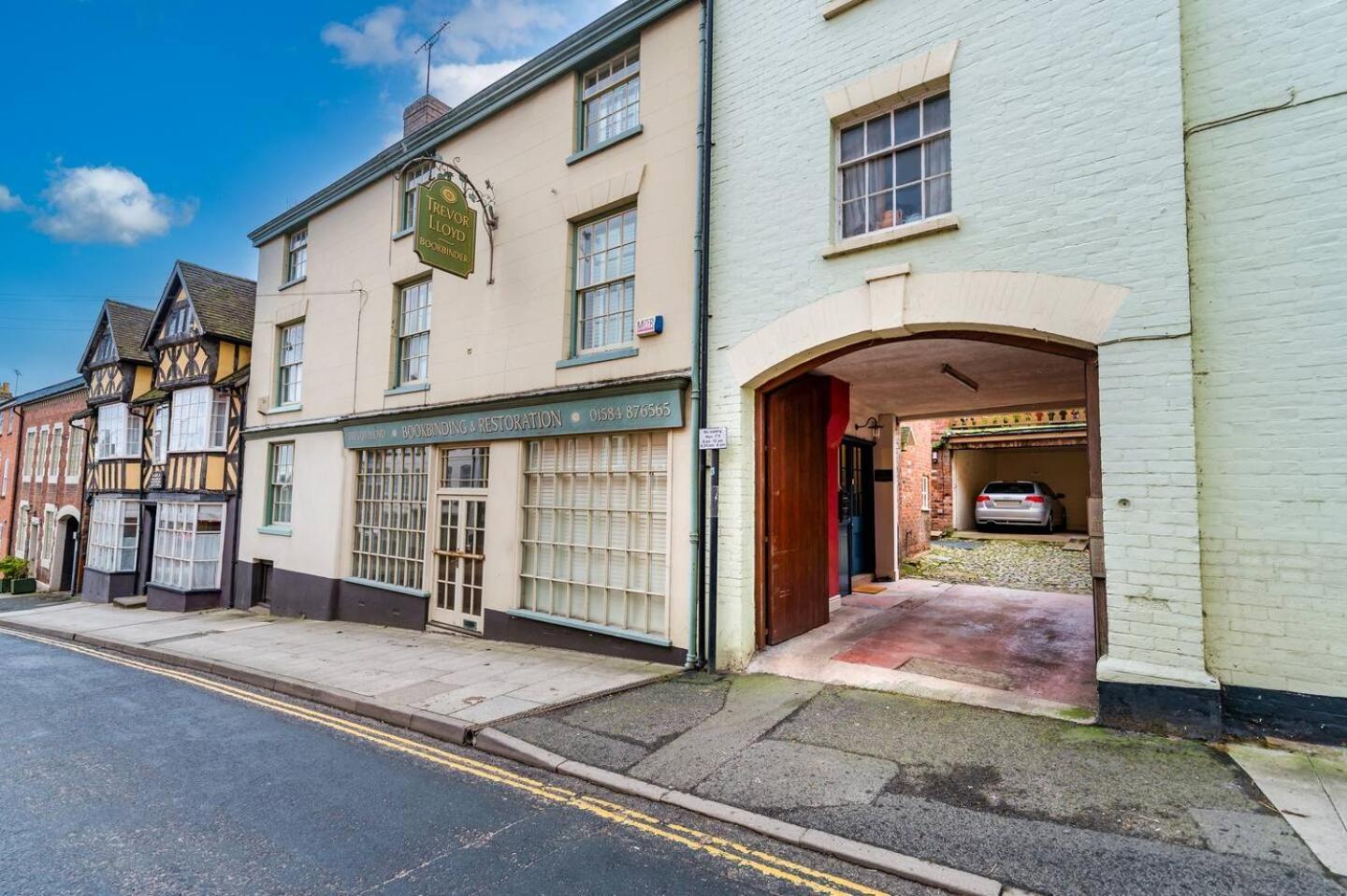 Apartment Pass The Keys Juno In The Centre Of Historic Ludlow